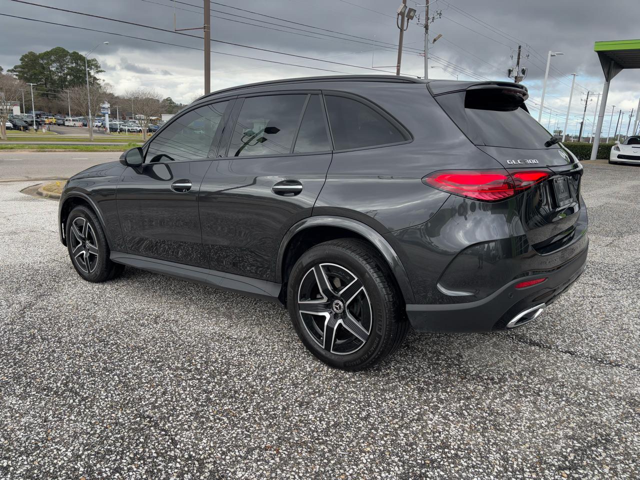 Mercedes-Benz GLC GLC 300 4MATIC SUV 2025