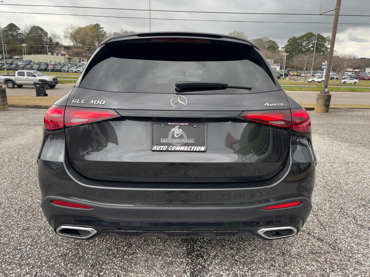 Mercedes-Benz GLC GLC 300 4MATIC SUV 2025