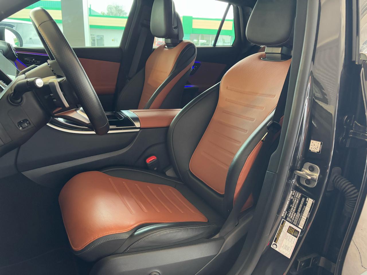 Mercedes-Benz GLC GLC 300 4MATIC SUV 2025