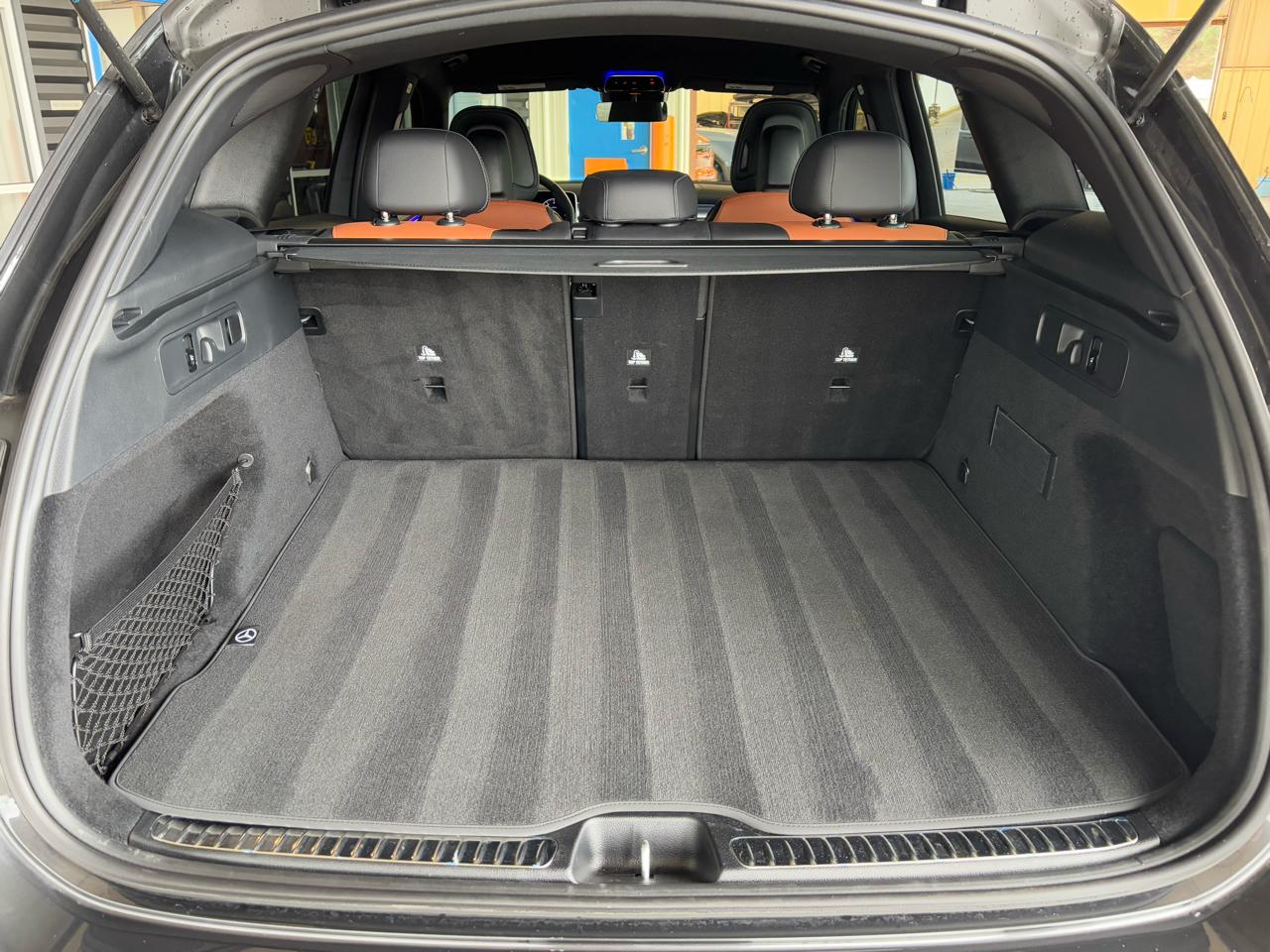 Mercedes-Benz GLC GLC 300 4MATIC SUV 2025