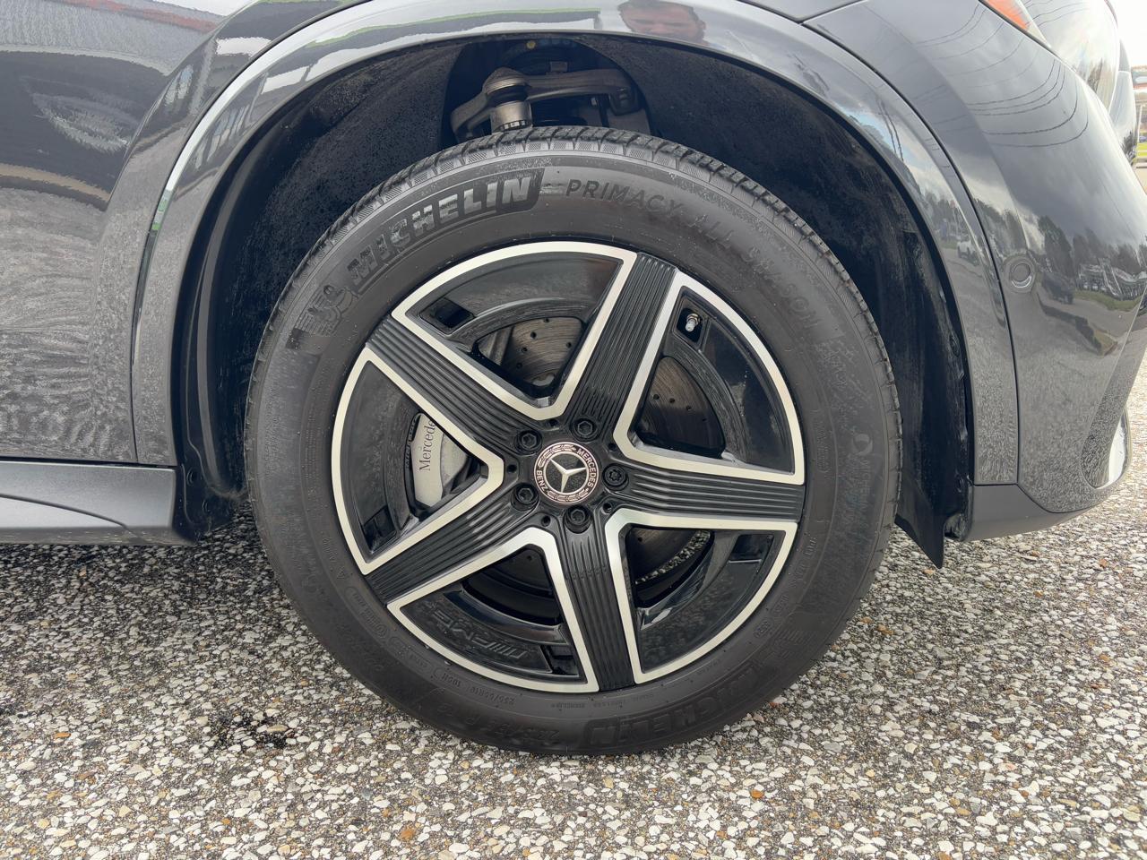 Mercedes-Benz GLC GLC 300 4MATIC SUV 2025