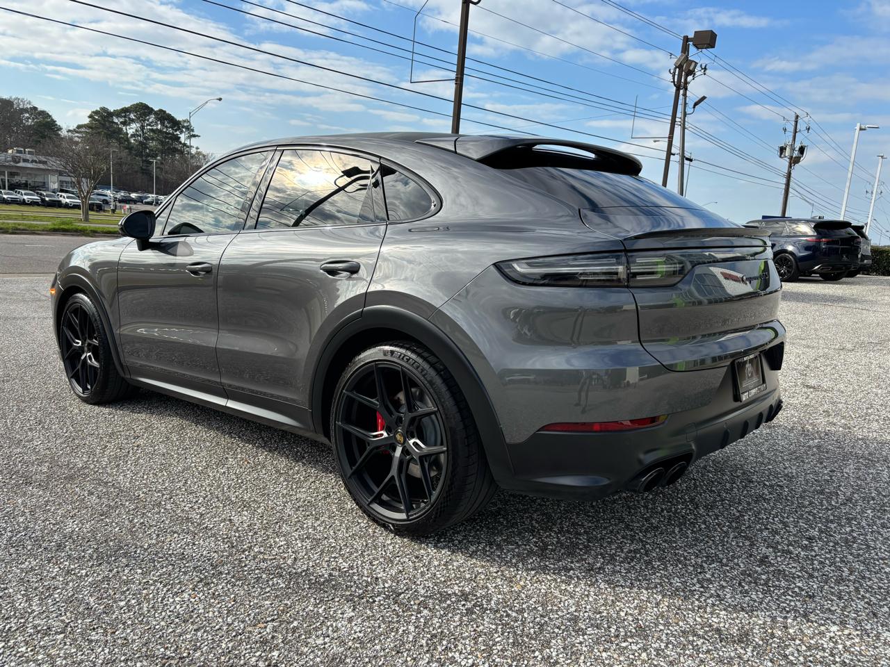 Porsche Cayenne GTS Coupe AWD 2022