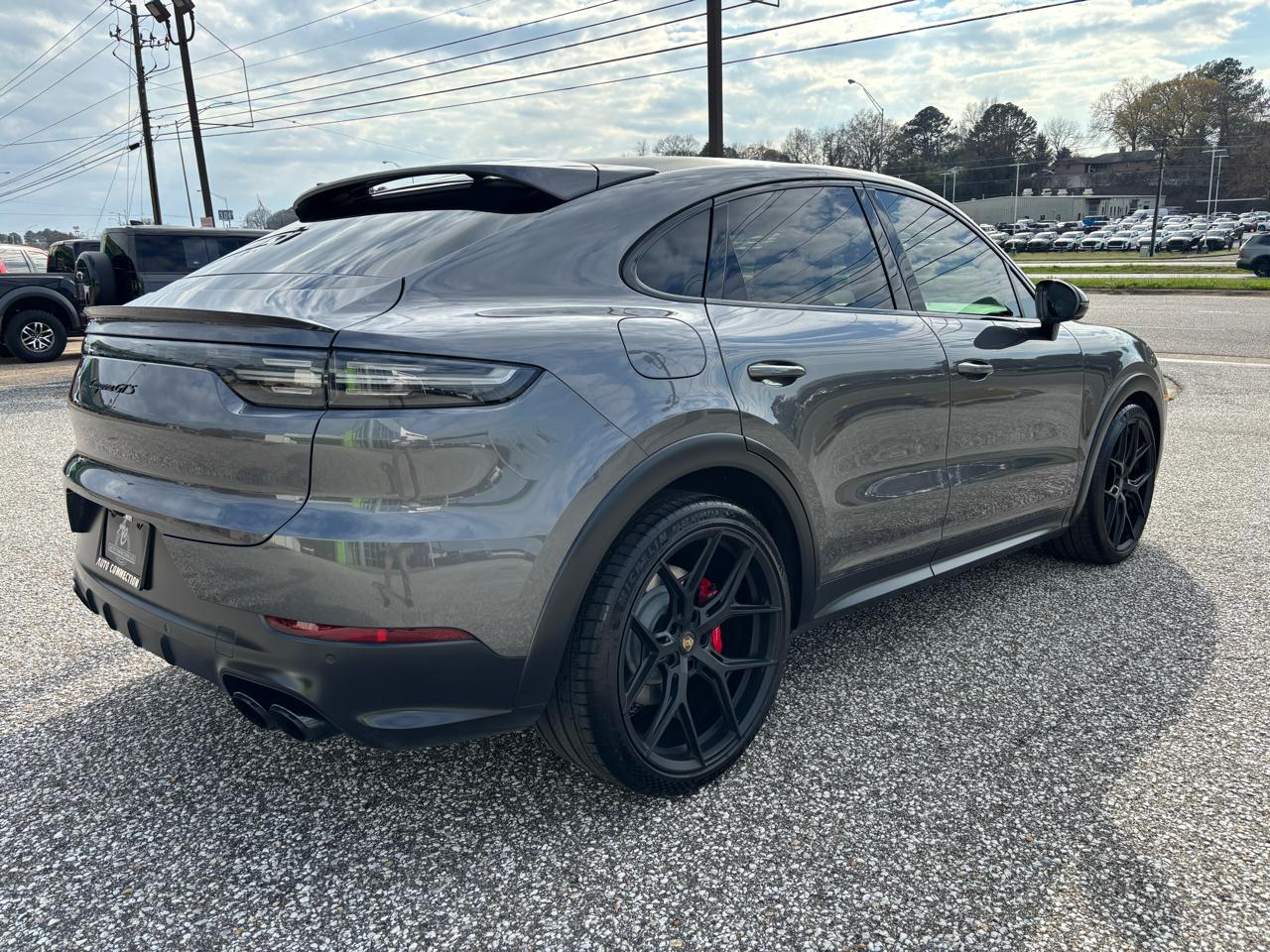 Porsche Cayenne GTS Coupe AWD 2022