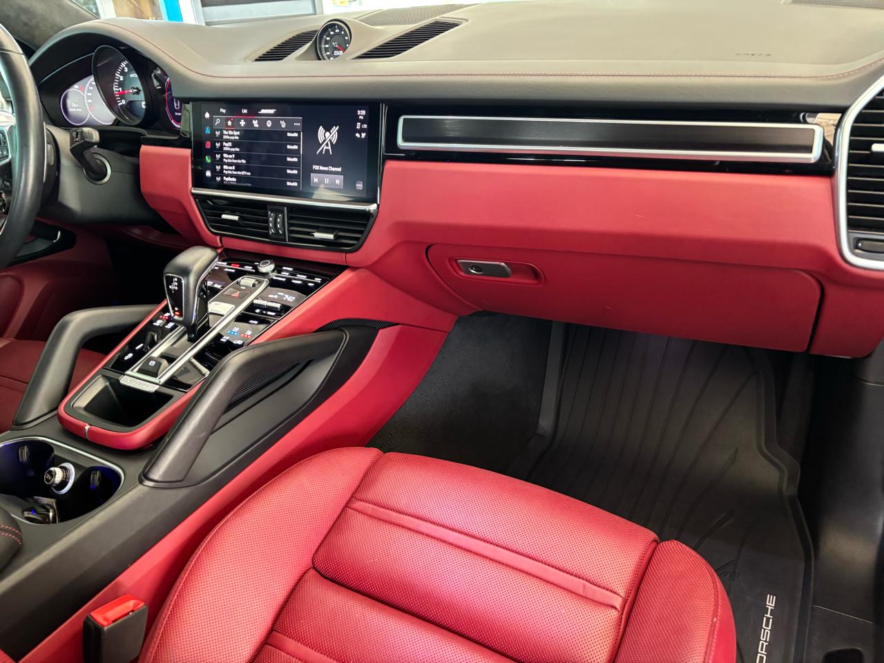 Porsche Cayenne GTS Coupe AWD 2022