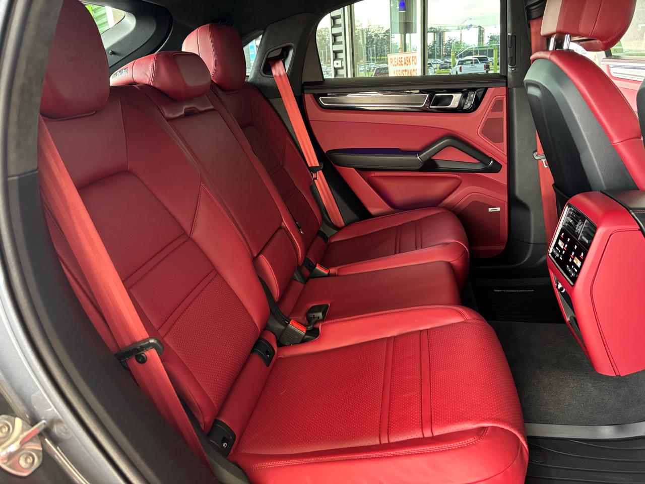 Porsche Cayenne GTS Coupe AWD 2022