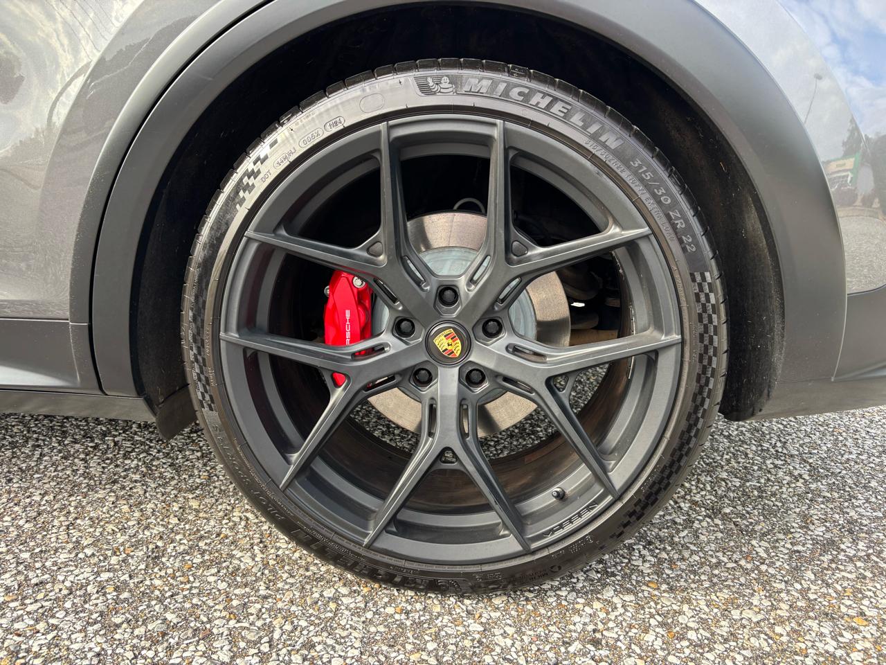 Porsche Cayenne GTS Coupe AWD 2022