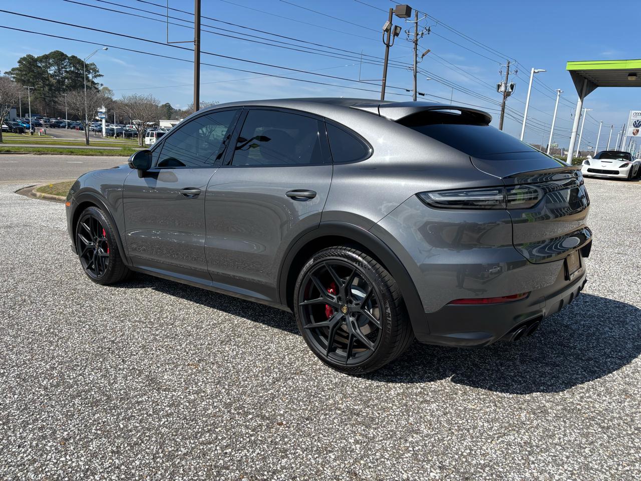 Porsche Cayenne GTS Coupe AWD 2022