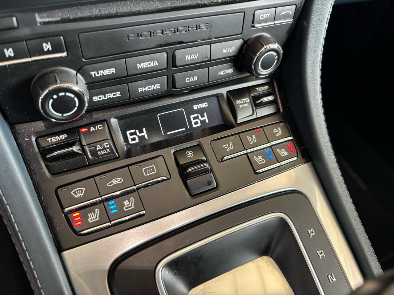 Porsche 718 Cayman Coupe 2019