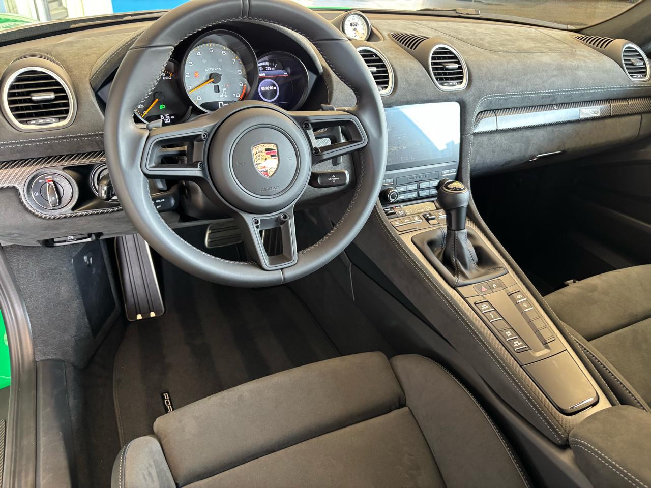 Porsche 718 Cayman GT4 RS Coupe 2025