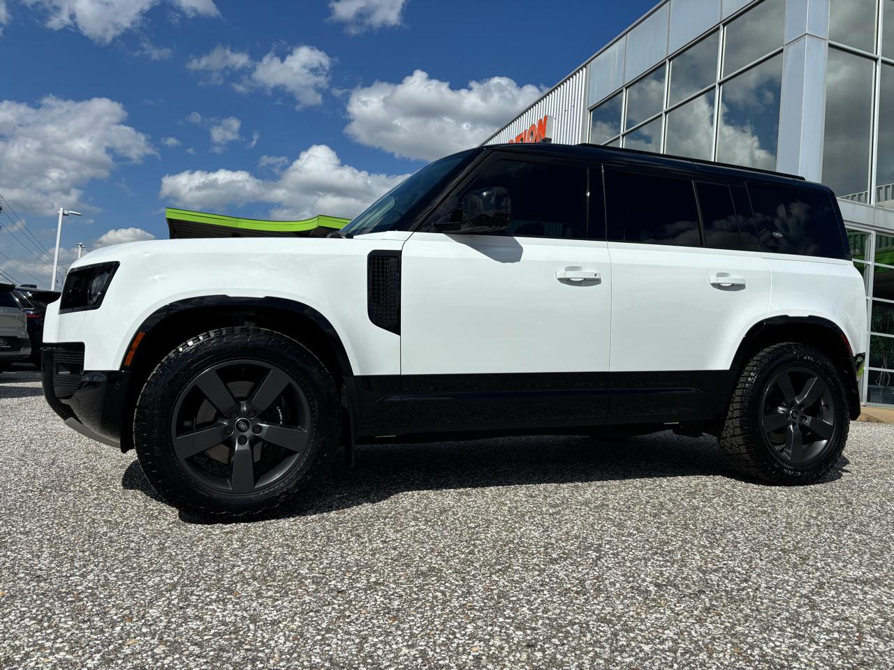 Land Rover Defender 110 X-Dynamic SE AWD 2023