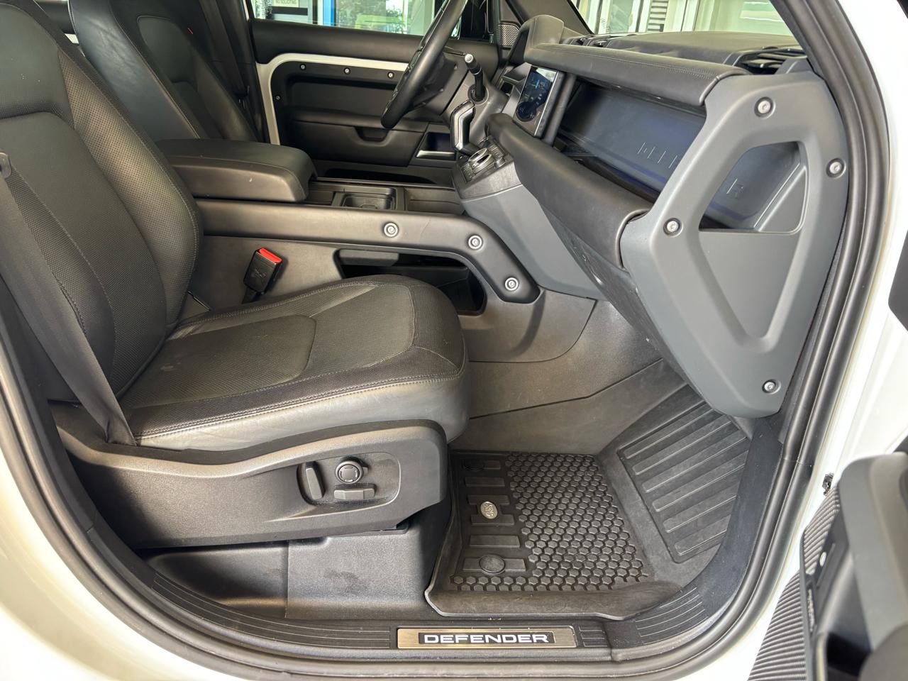 Land Rover Defender 110 X-Dynamic SE AWD 2023