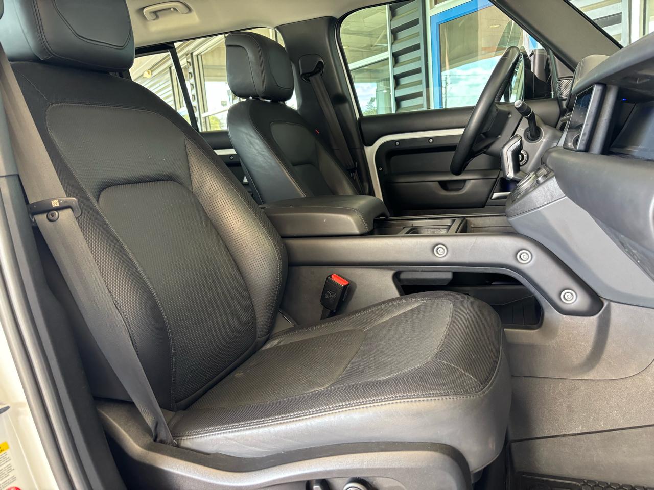 Land Rover Defender 110 X-Dynamic SE AWD 2023