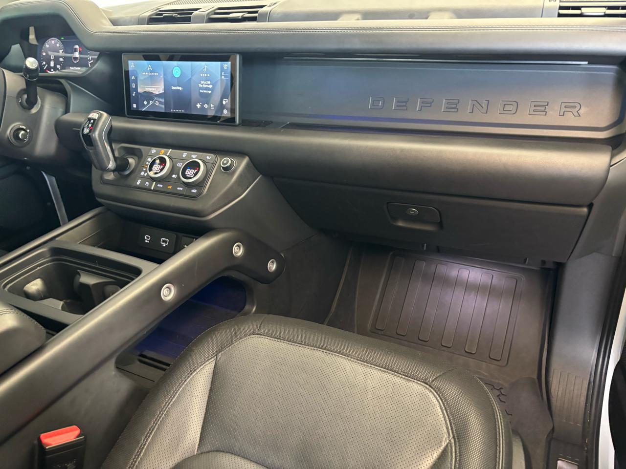 Land Rover Defender 110 X-Dynamic SE AWD 2023