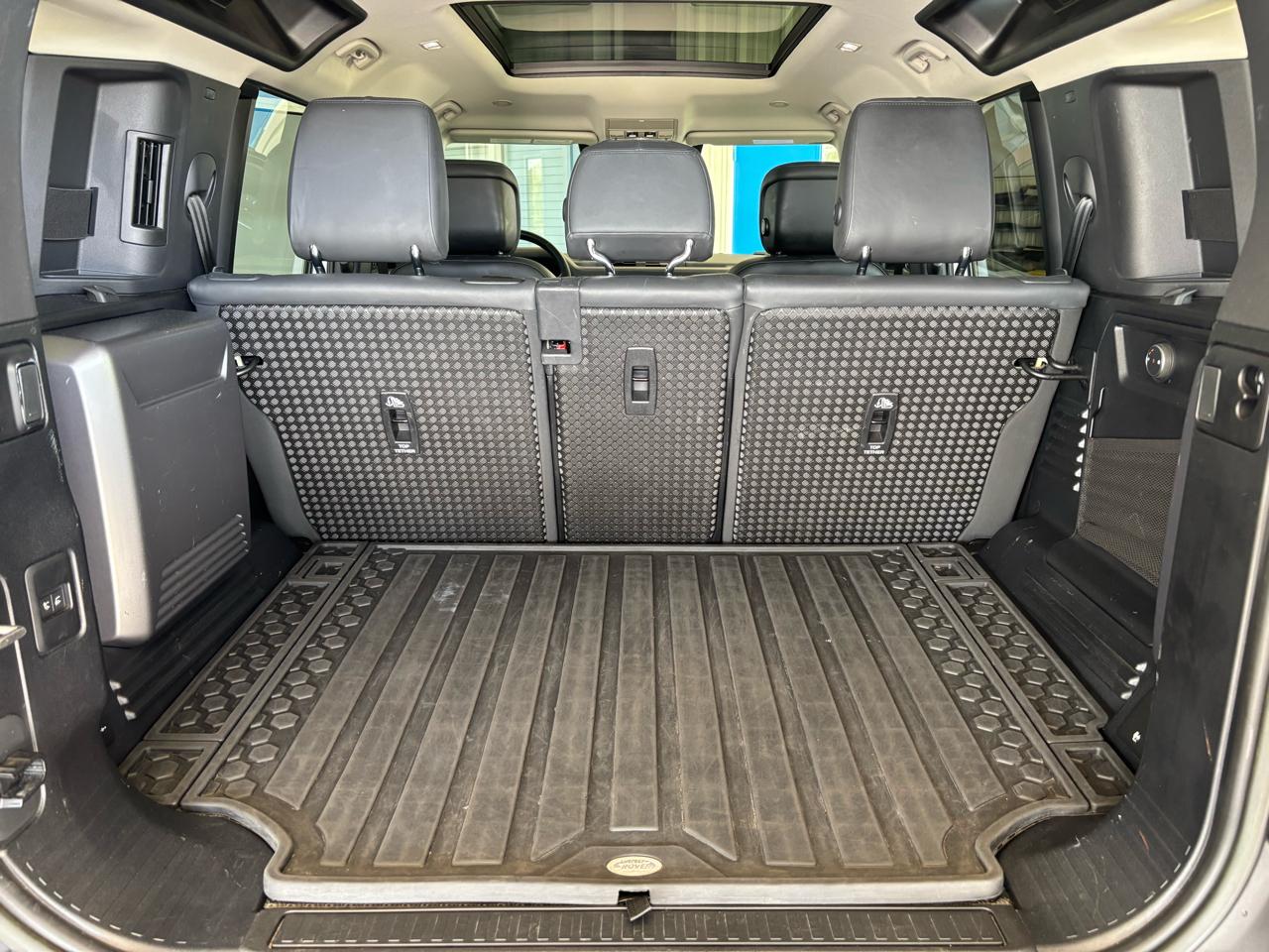 Land Rover Defender 110 X-Dynamic SE AWD 2023