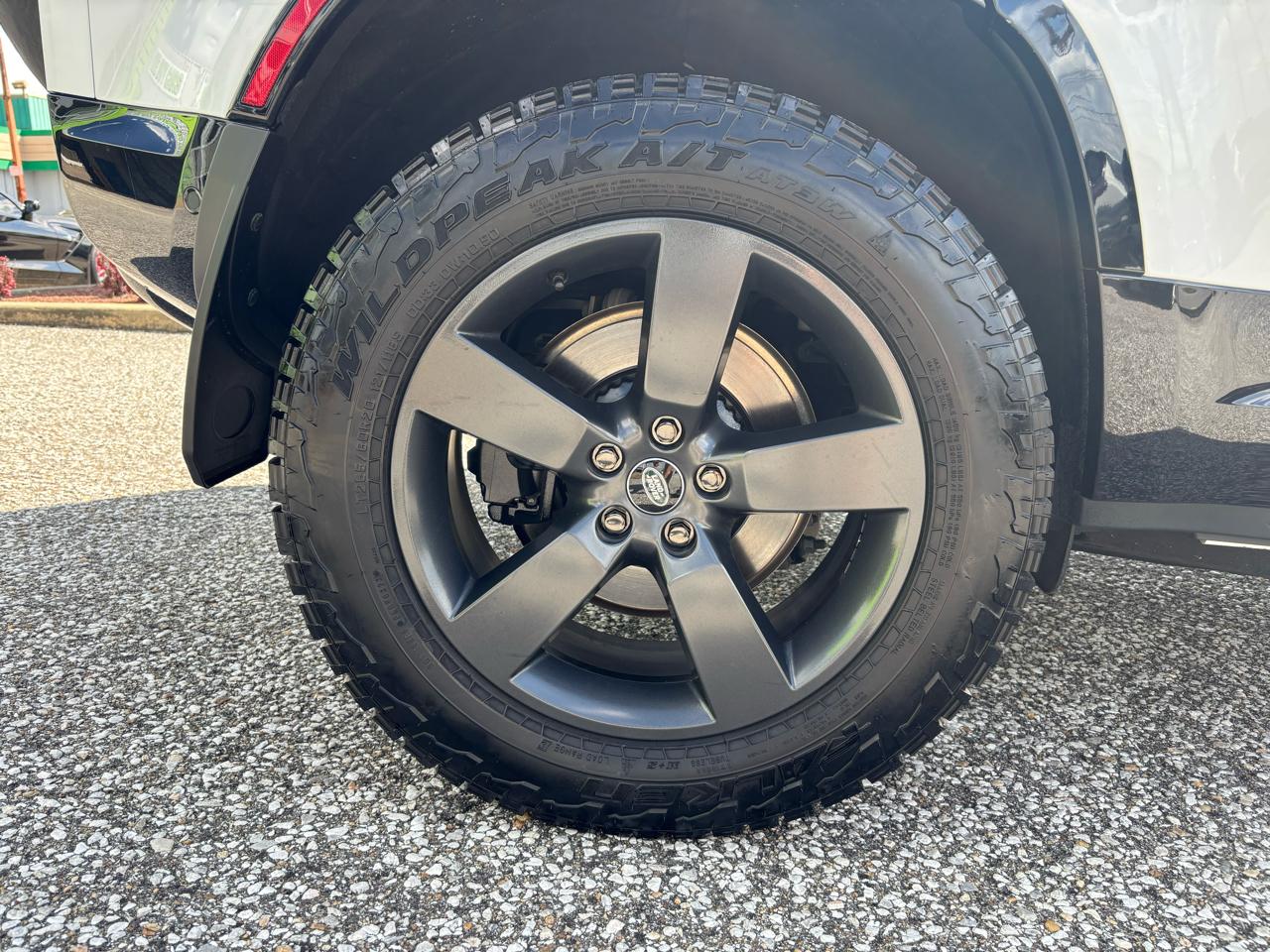 Land Rover Defender 110 X-Dynamic SE AWD 2023