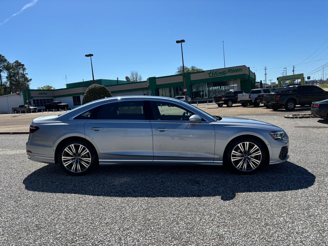 Audi A8 L 55 TFSI quattro 2023