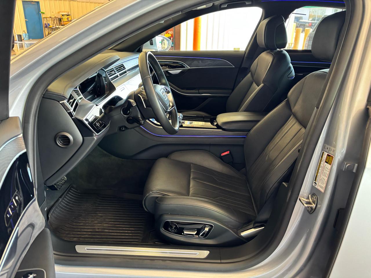 Audi A8 L 55 TFSI quattro 2023