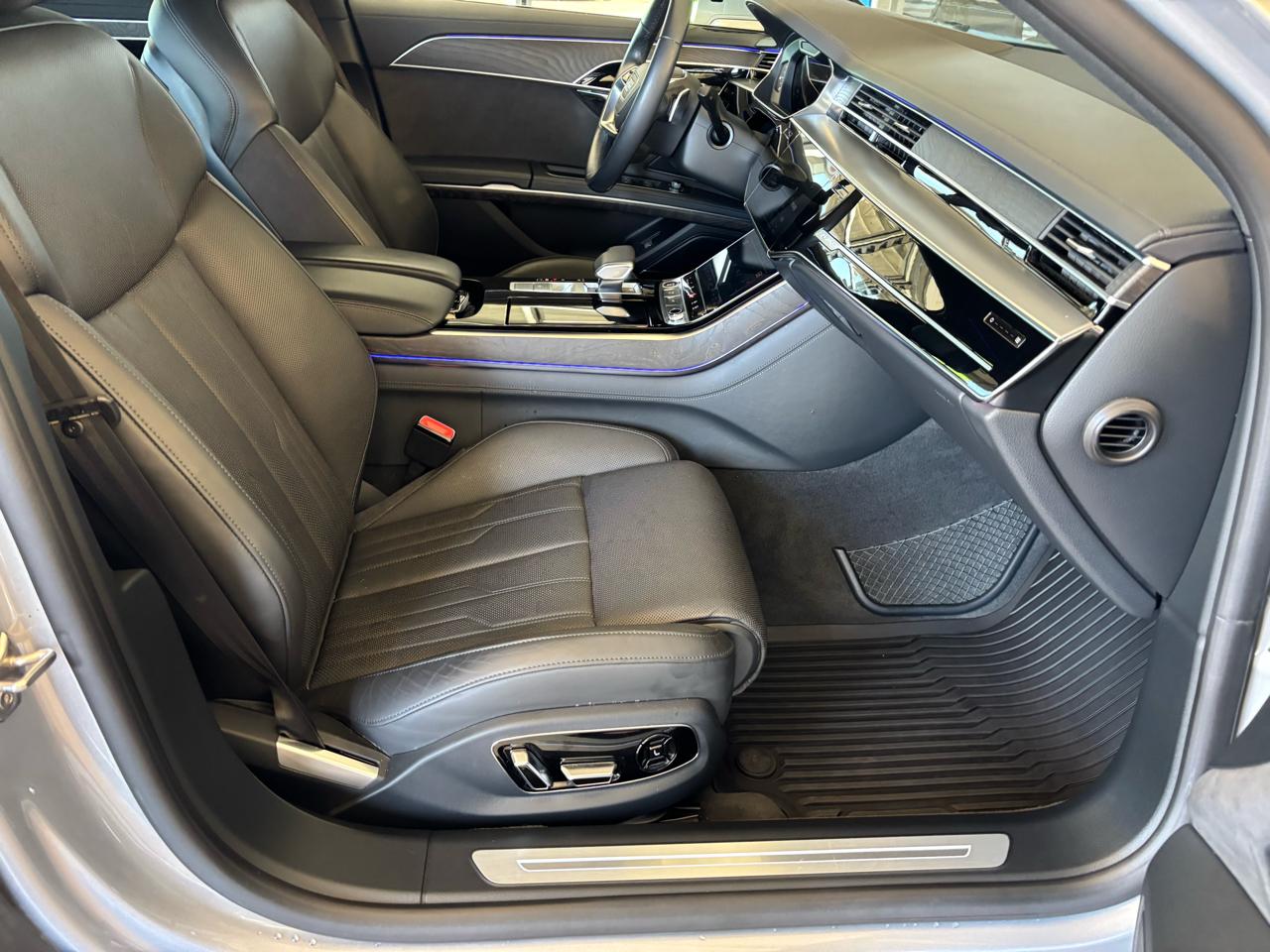 Audi A8 L 55 TFSI quattro 2023