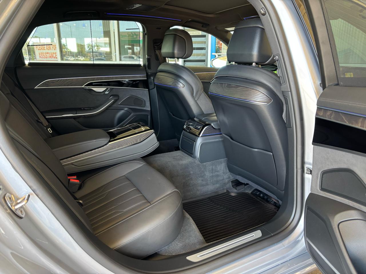 Audi A8 L 55 TFSI quattro 2023