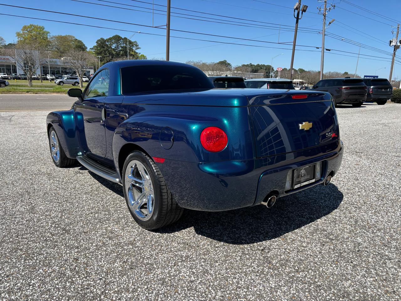 Chevrolet SSR Reg Cab 116.0" WB LS 2005