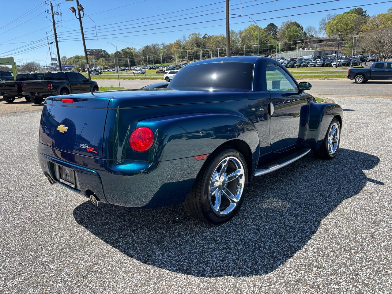 Chevrolet SSR Reg Cab 116.0" WB LS 2005