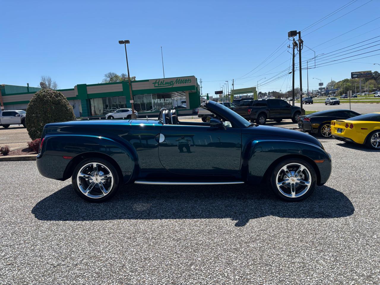 Chevrolet SSR Reg Cab 116.0" WB LS 2005