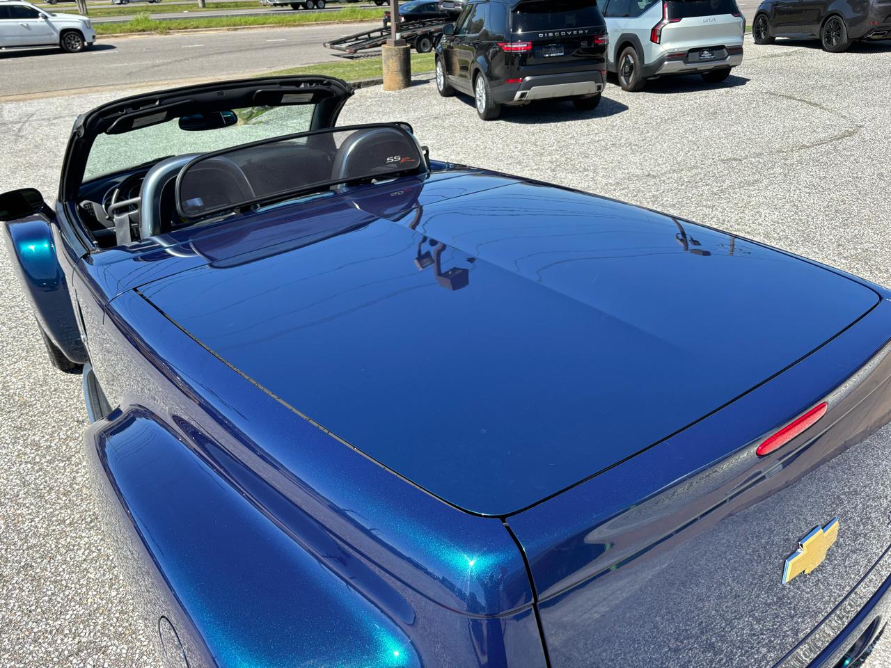 Chevrolet SSR Reg Cab 116.0" WB LS 2005