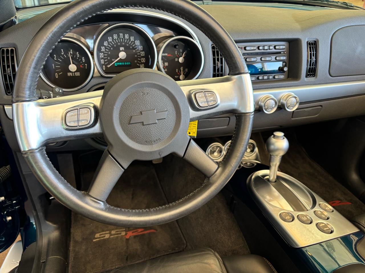 Chevrolet SSR Reg Cab 116.0" WB LS 2005