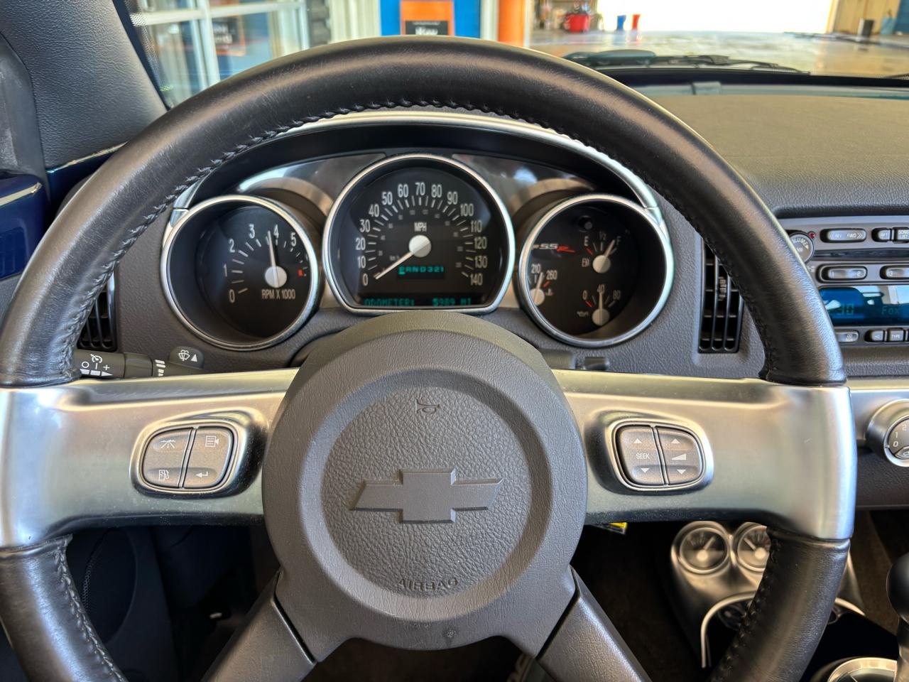 Chevrolet SSR Reg Cab 116.0" WB LS 2005