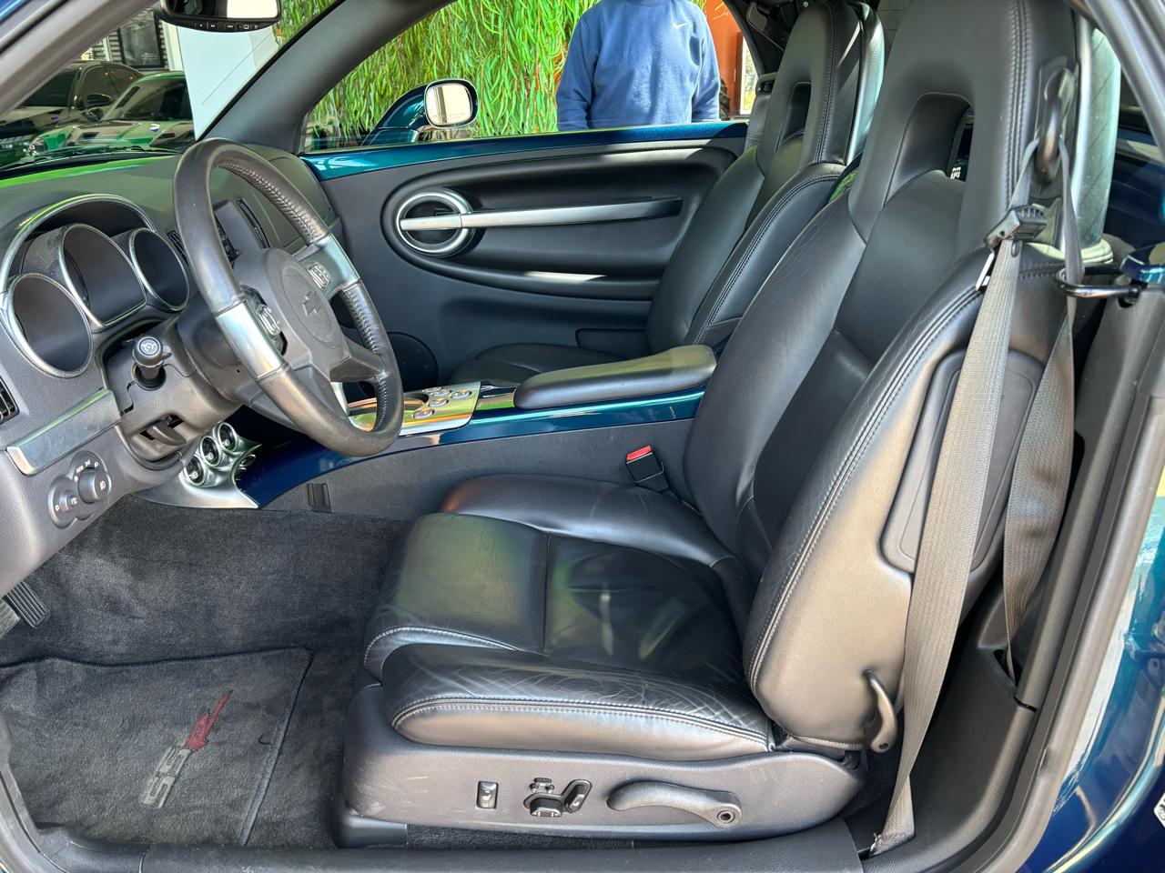 Chevrolet SSR Reg Cab 116.0" WB LS 2005