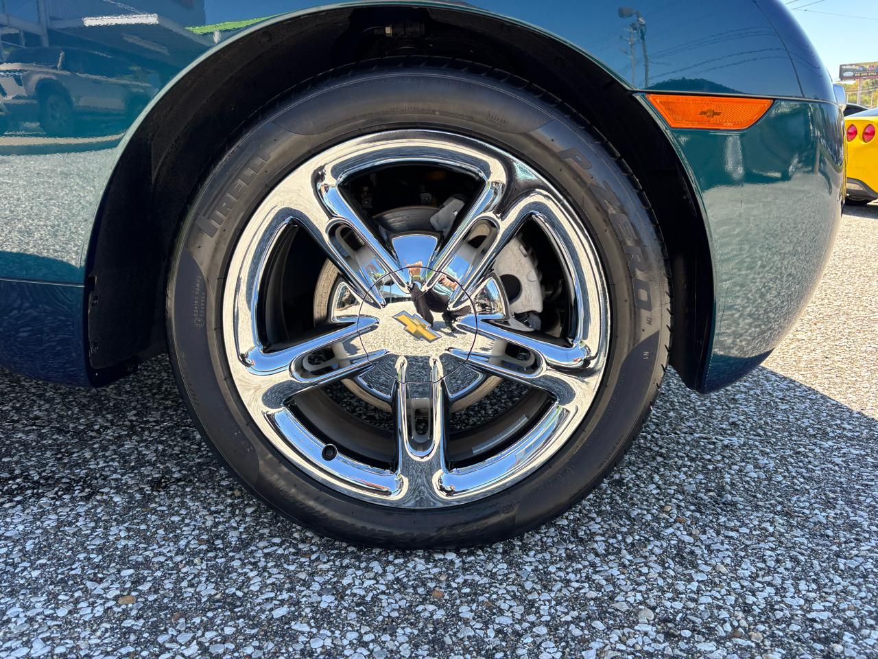 Chevrolet SSR Reg Cab 116.0" WB LS 2005