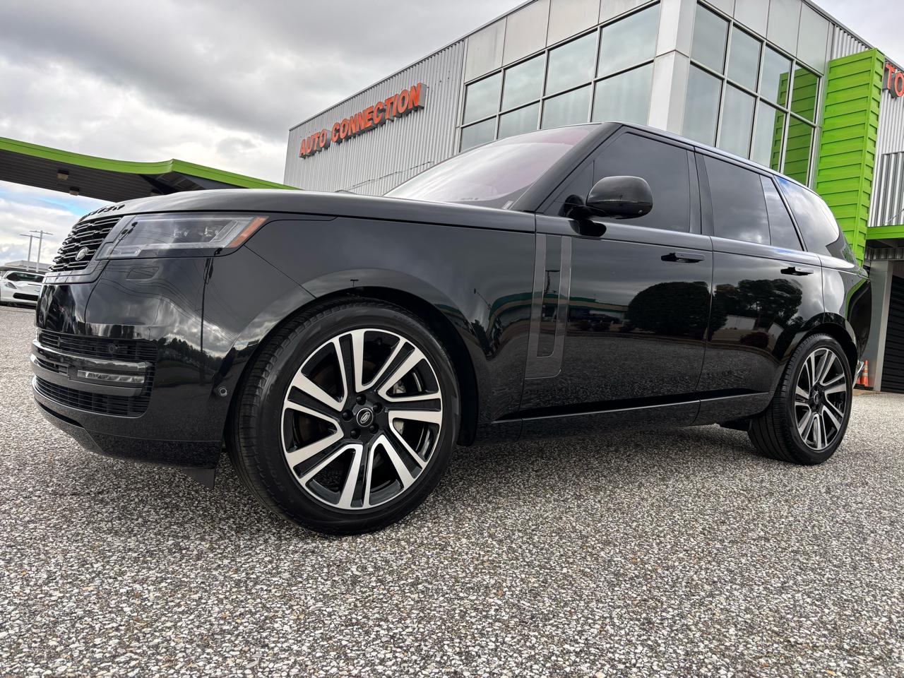 Land Rover Range Rover P400 SE SWB 2023