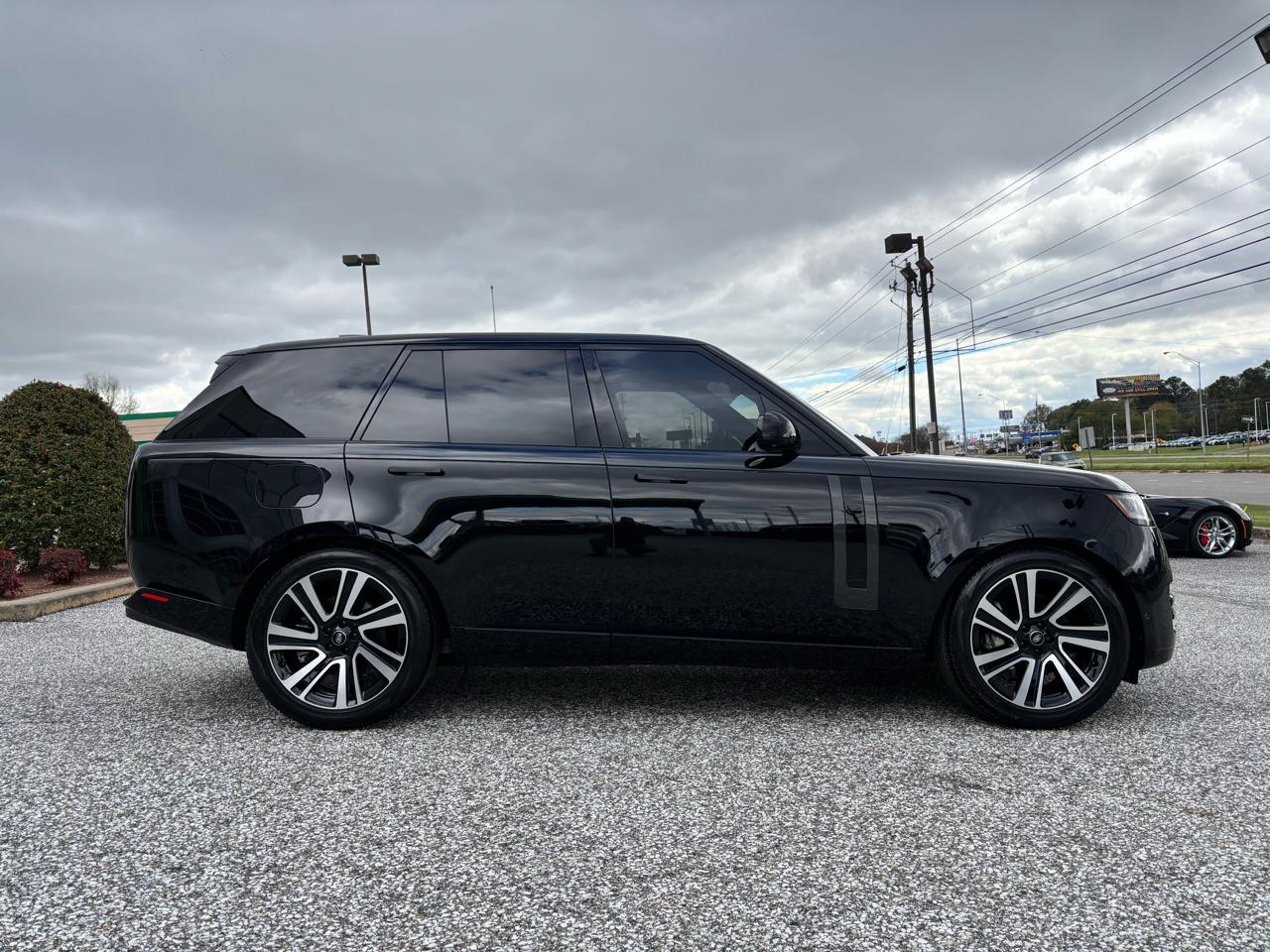 Land Rover Range Rover P400 SE SWB 2023