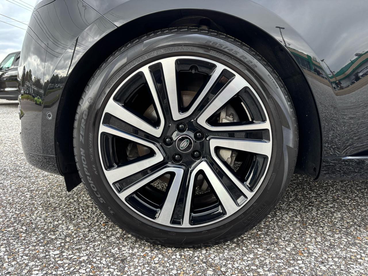 Land Rover Range Rover P400 SE SWB 2023