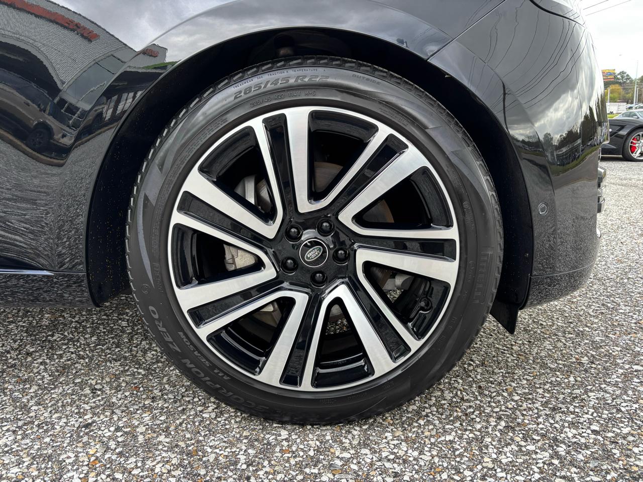 Land Rover Range Rover P400 SE SWB 2023