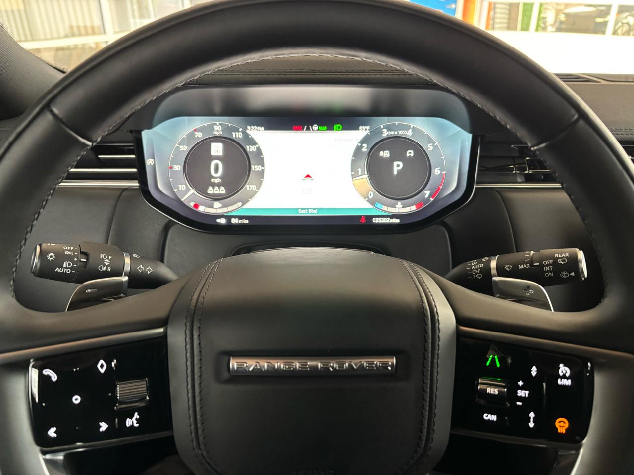 Land Rover Range Rover P400 SE SWB 2023