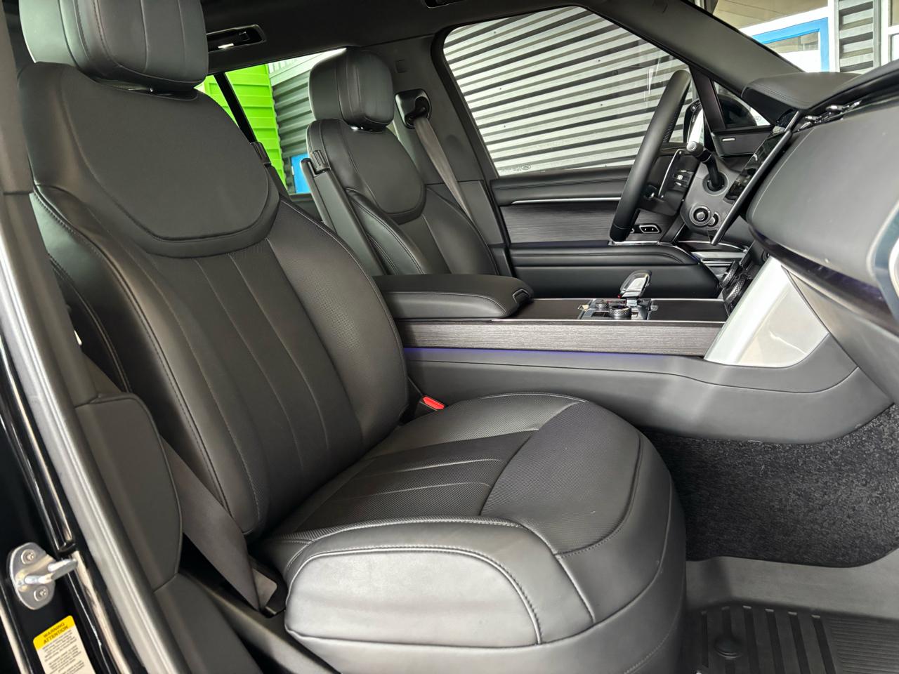 Land Rover Range Rover P400 SE SWB 2023