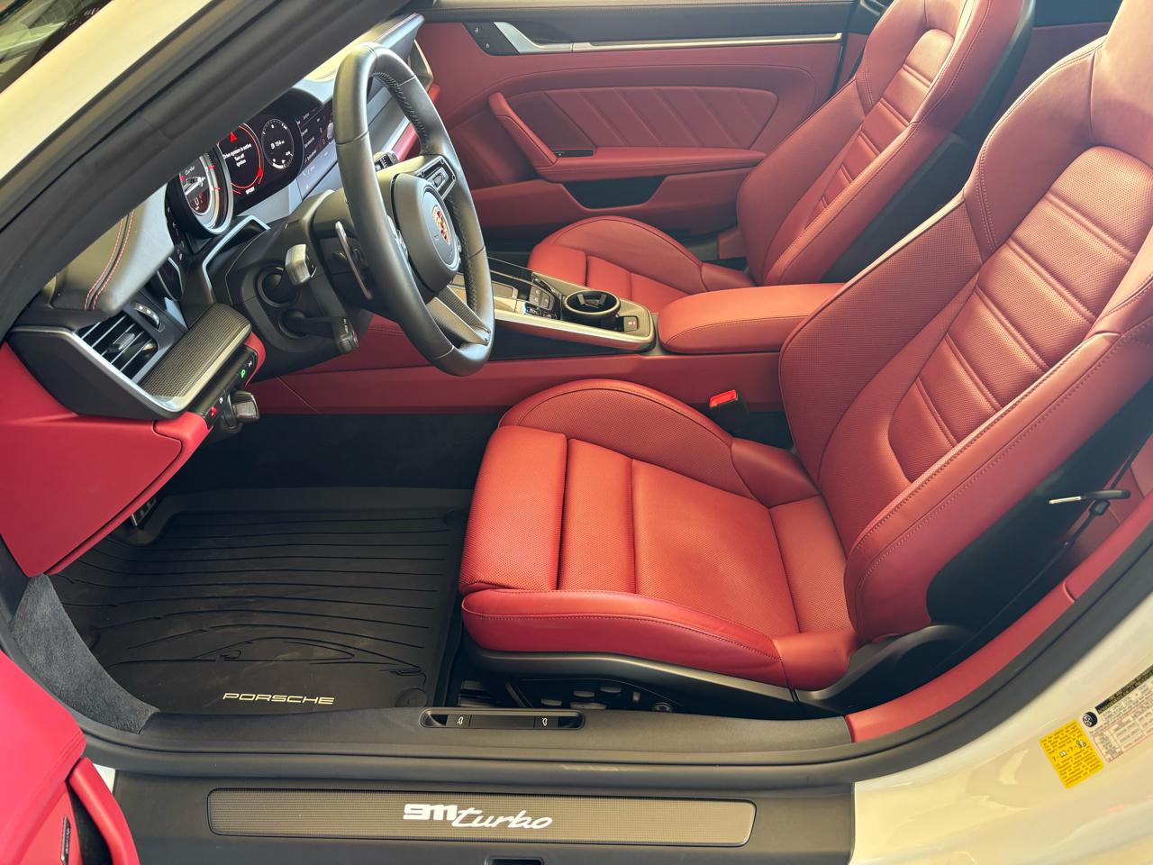 Porsche 911 Turbo Cabriolet 2023