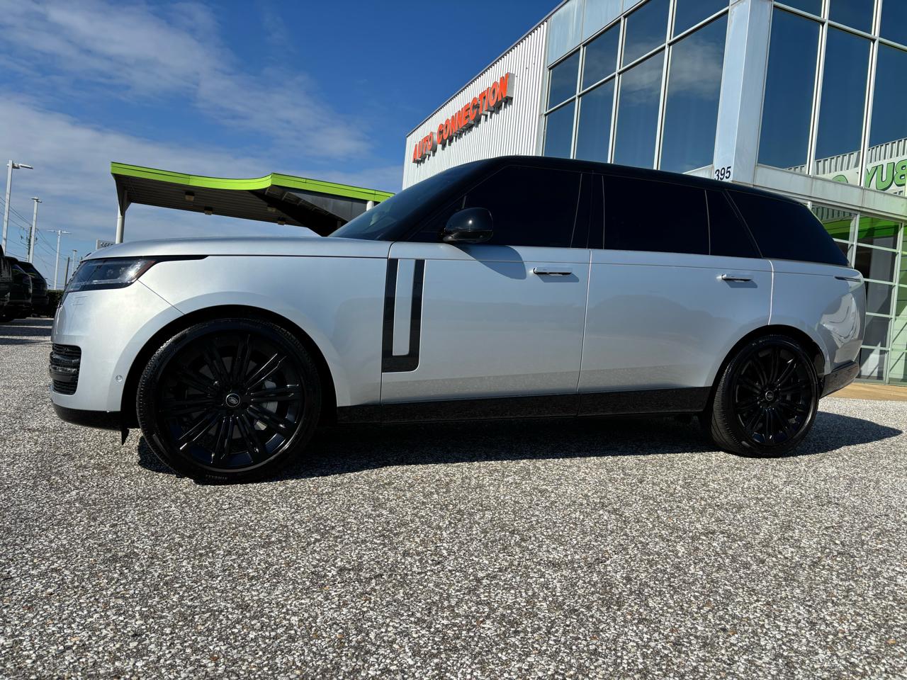 Land Rover Range Rover P530 SE LWB 7 Seat 2025