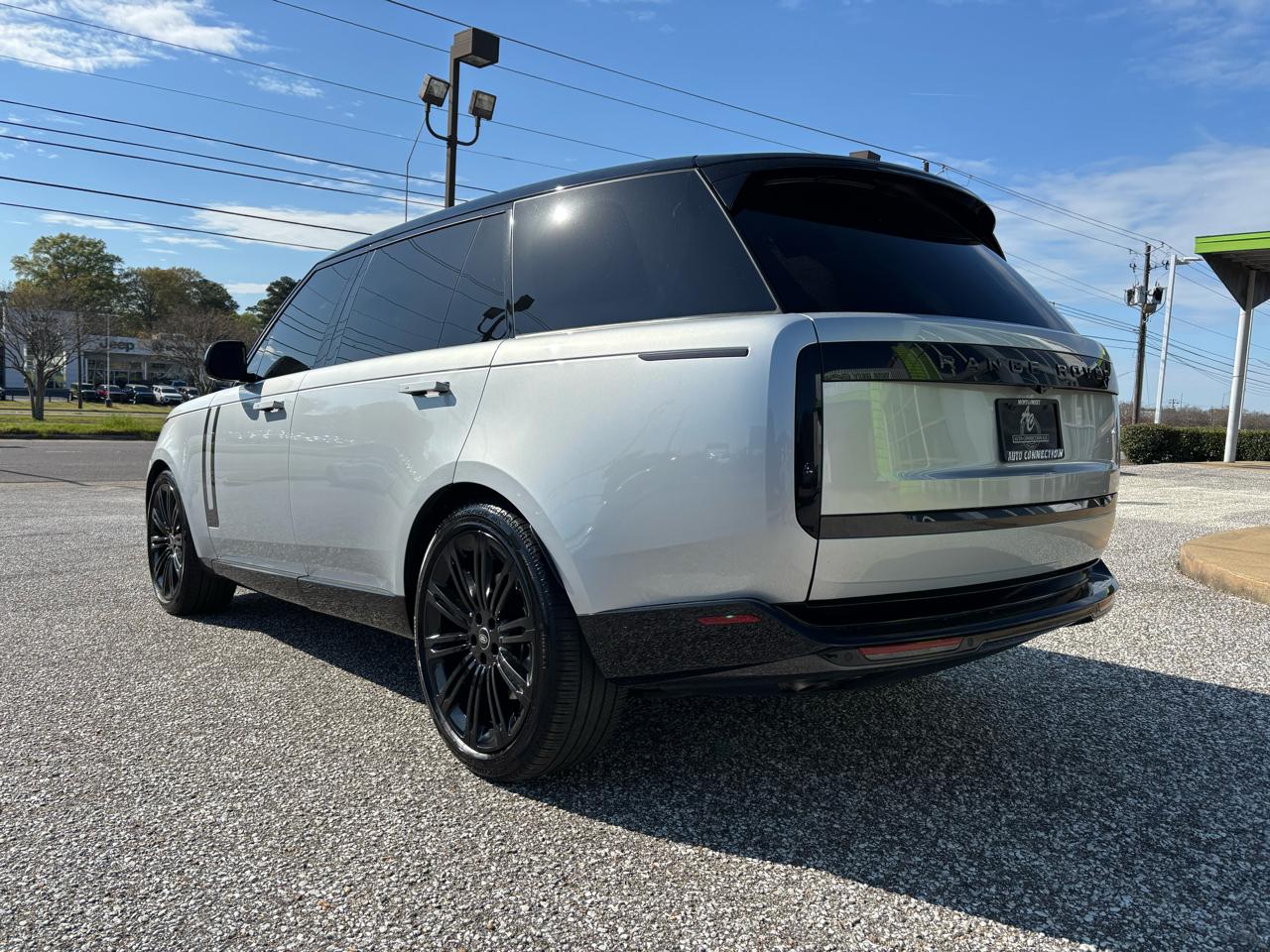 Land Rover Range Rover P530 SE LWB 7 Seat 2025