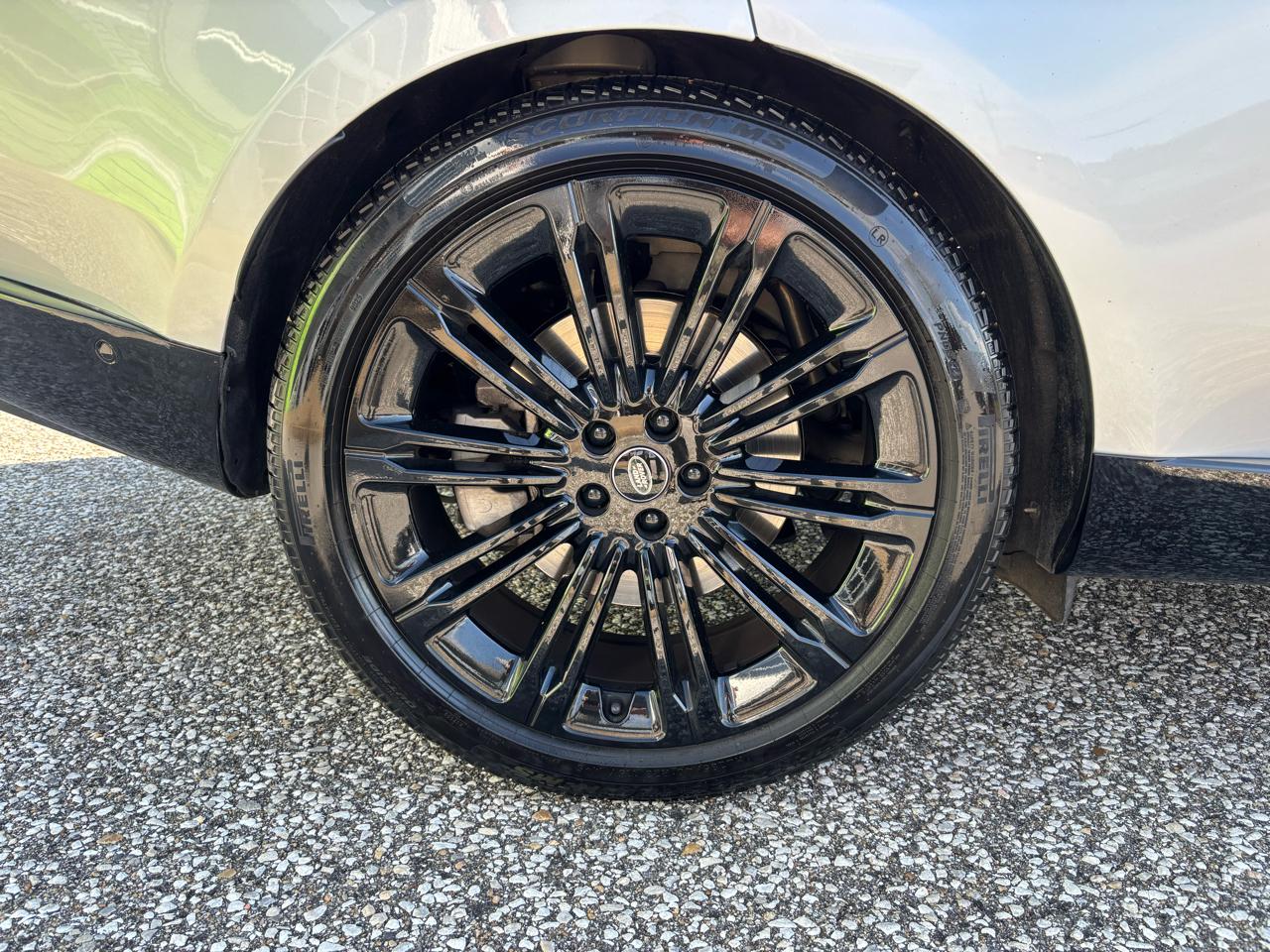 Land Rover Range Rover P530 SE LWB 7 Seat 2025