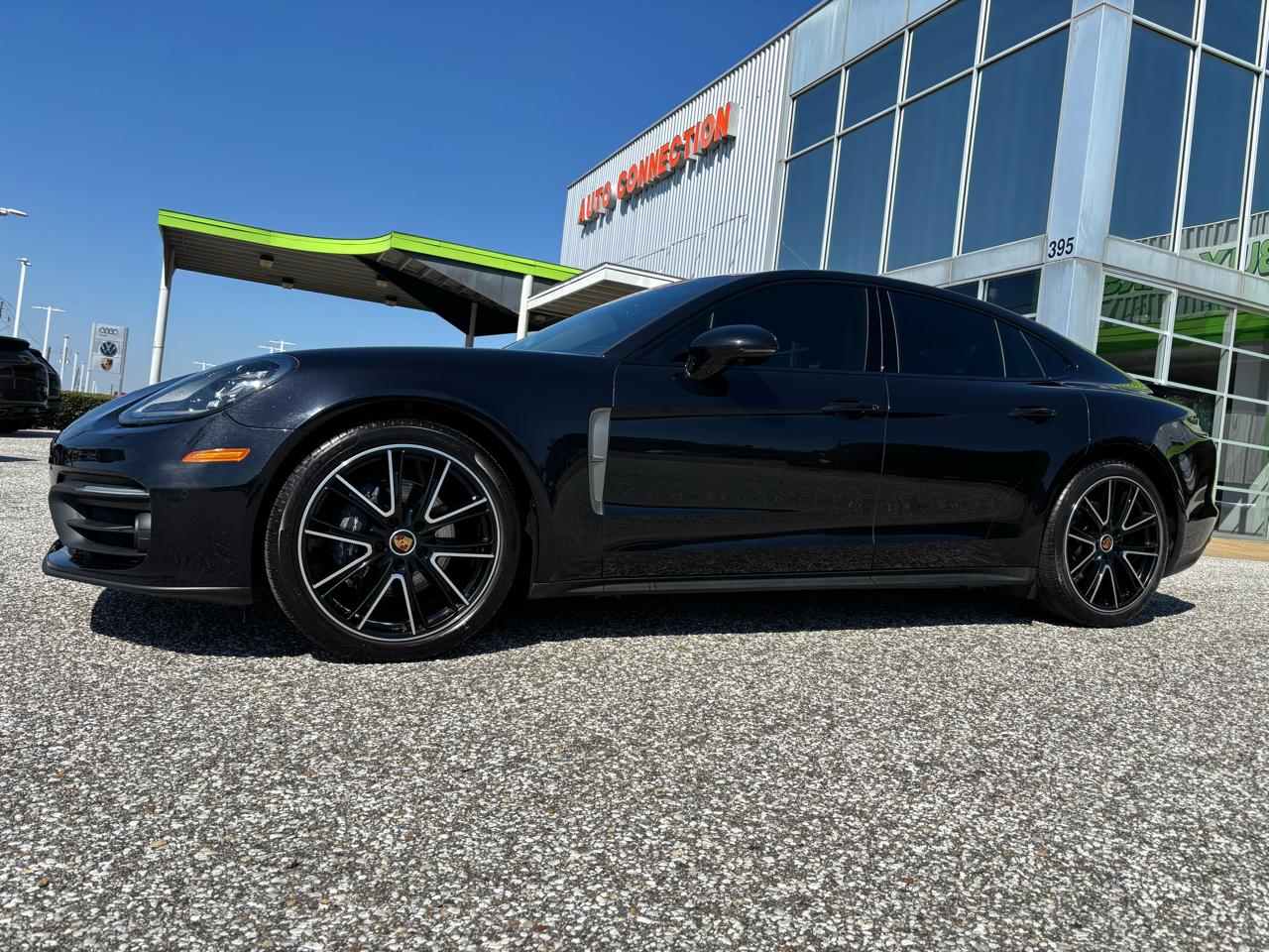 Porsche Panamera 4 Platinum Edition AWD 2023