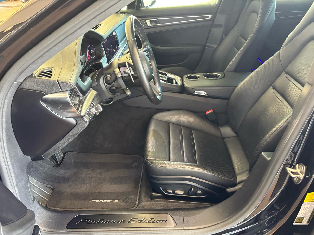 Porsche Panamera 4 Platinum Edition AWD 2023