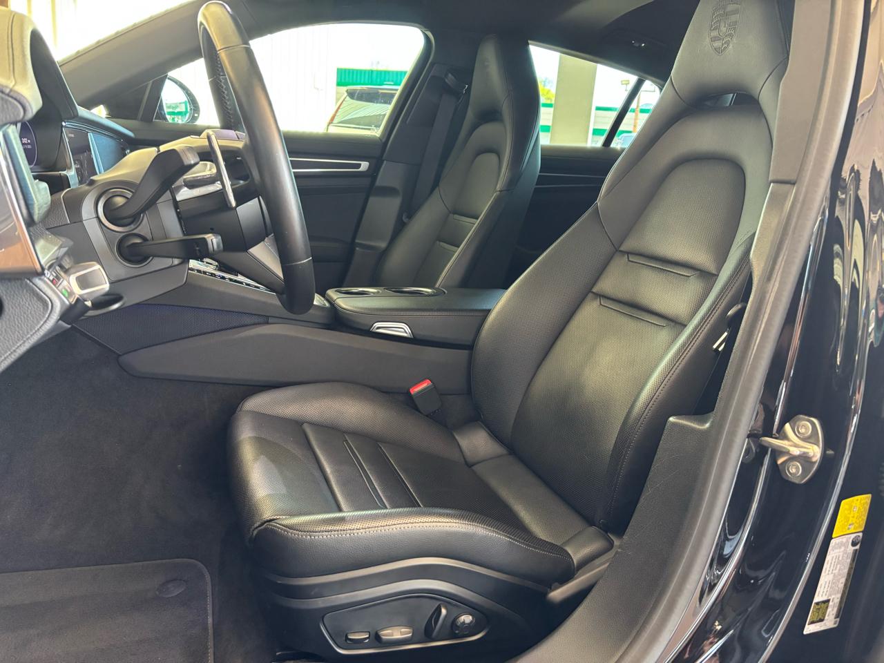 Porsche Panamera 4 Platinum Edition AWD 2023