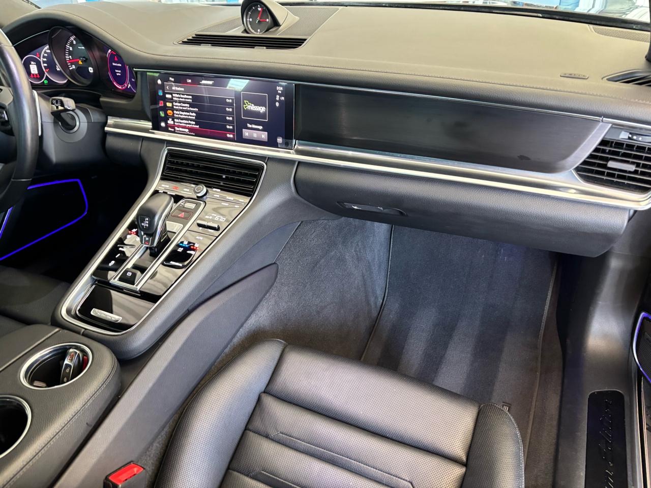 Porsche Panamera 4 Platinum Edition AWD 2023