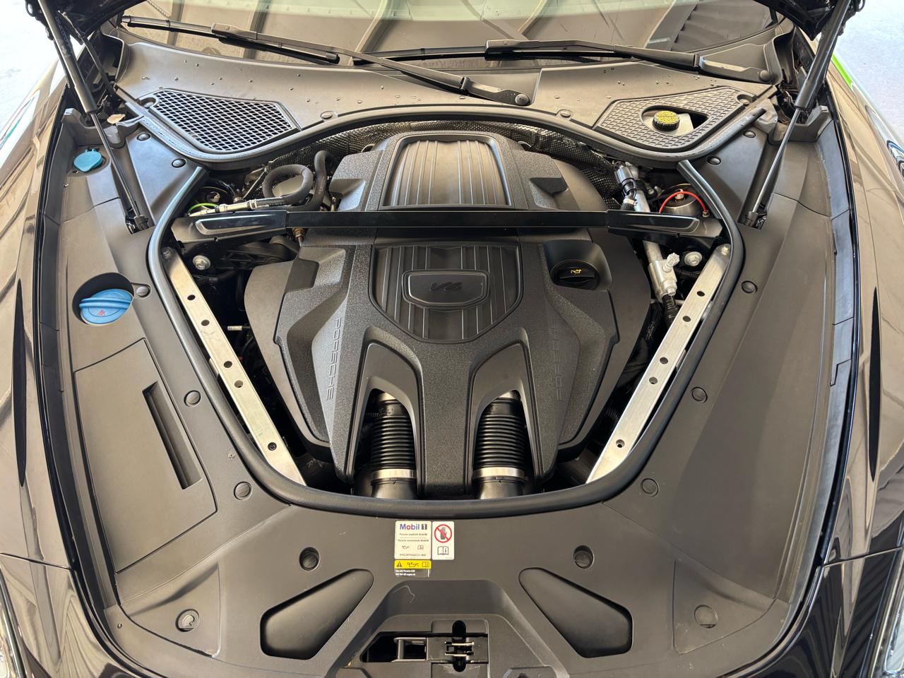 Porsche Panamera 4 Platinum Edition AWD 2023