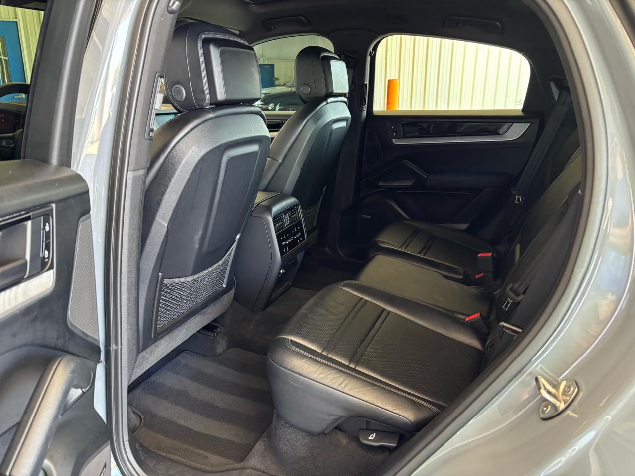 Porsche Cayenne Coupe AWD 2024