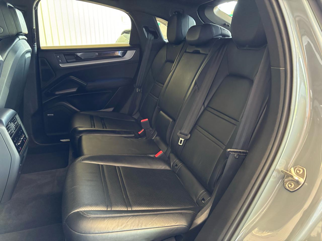 Porsche Cayenne Coupe AWD 2024