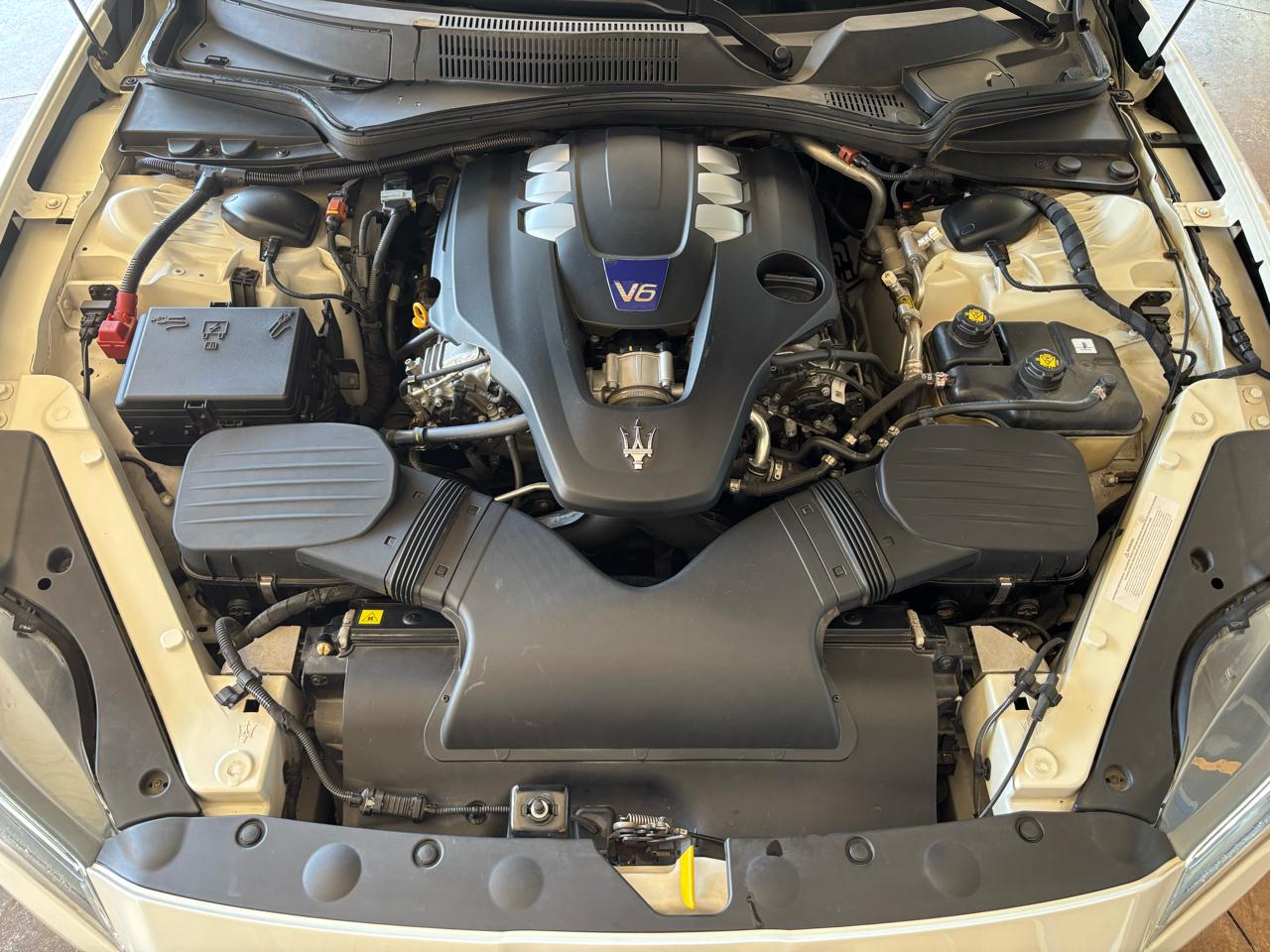 Maserati Quattroporte Modena 3.0L 2022