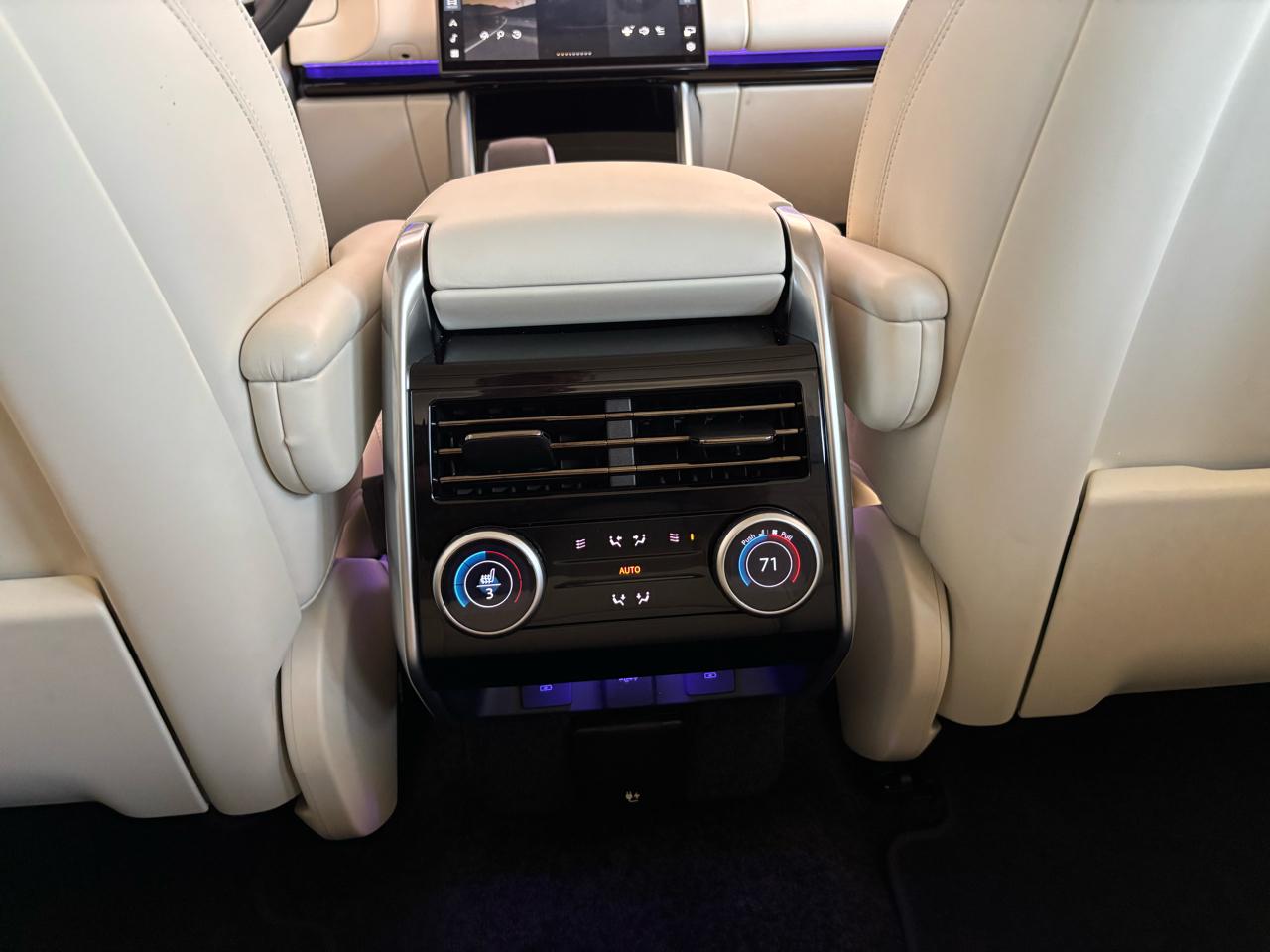 Land Rover Range Rover P400 SE SWB 2025